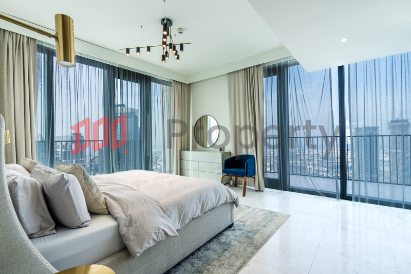 Penthouse | Sea and Burj Khalifa Views | Vacant